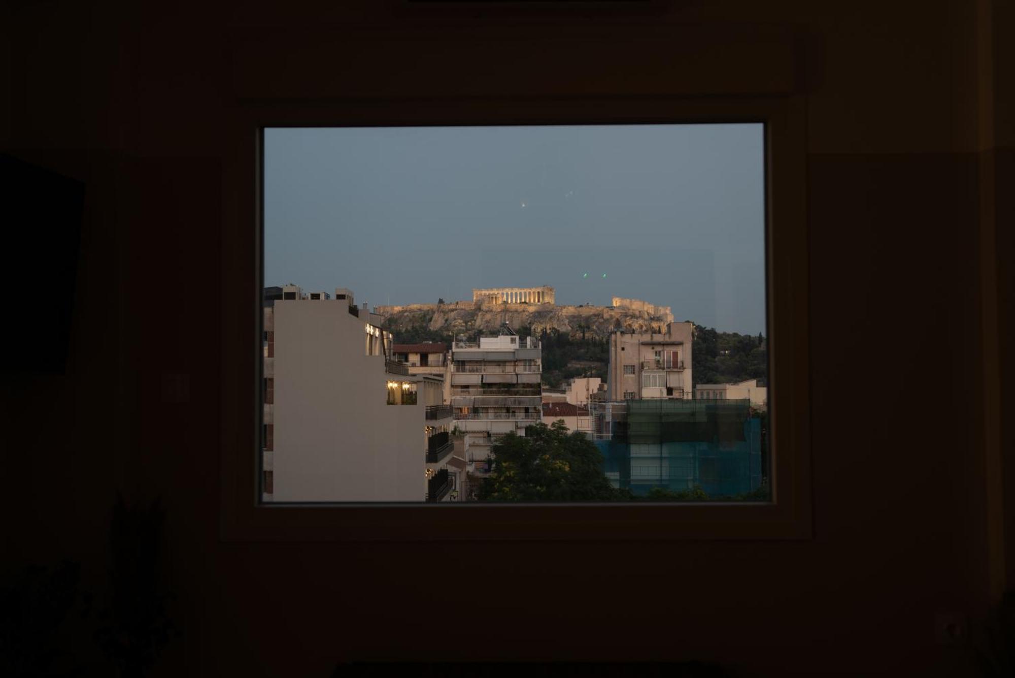 Stunning Acropolis View - 500M Metro - At Historical Center Atenas Exterior foto