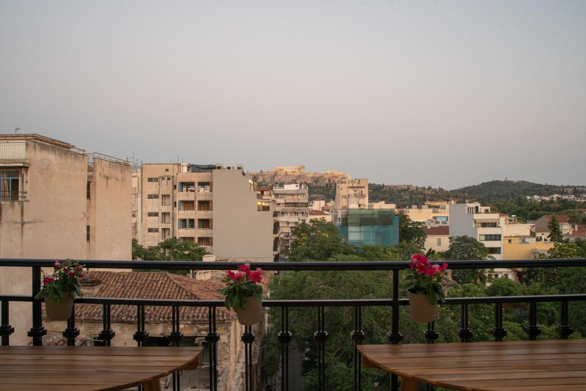 Stunning Acropolis View - 500M Metro - At Historical Center Atenas Exterior foto