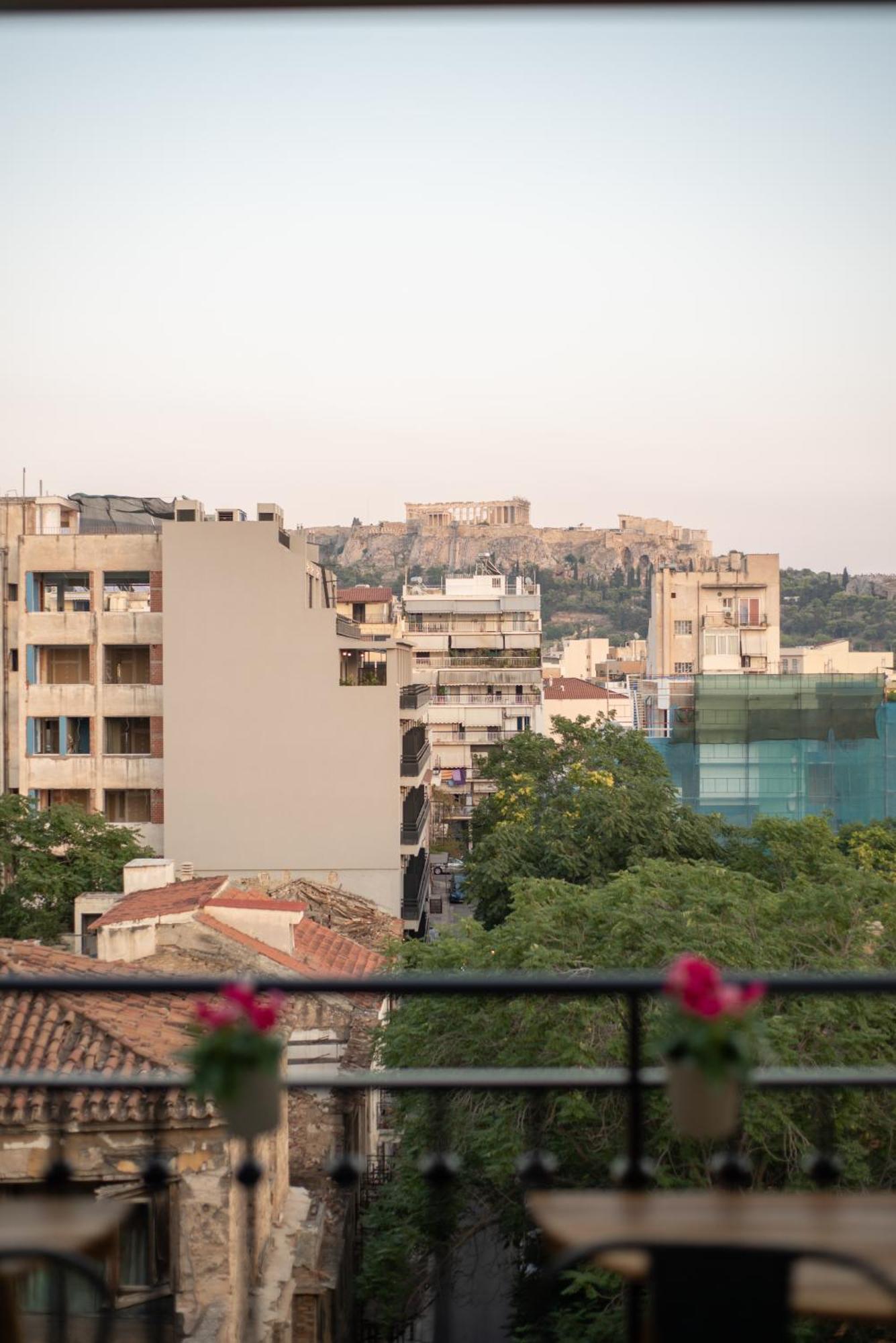 Stunning Acropolis View - 500M Metro - At Historical Center Atenas Exterior foto